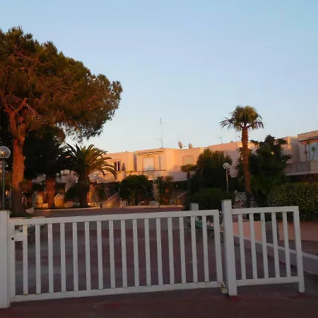 Casa de Férias Rotonda Villaggio Rosa *