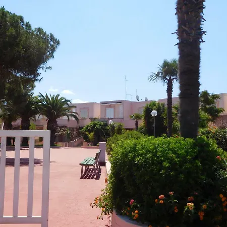 Rotonda Villaggio Rosa Lido Marini